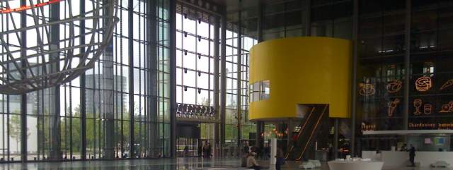 Autostadt-Eingangshalle KonzernForum